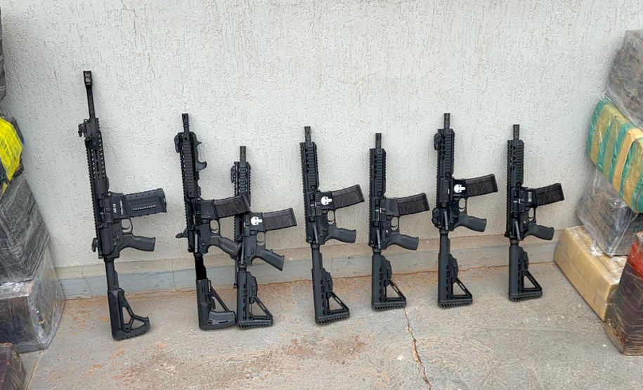 Ação conjunta resulta na apreensão de mais de 80 armas e duas toneladas de drogas