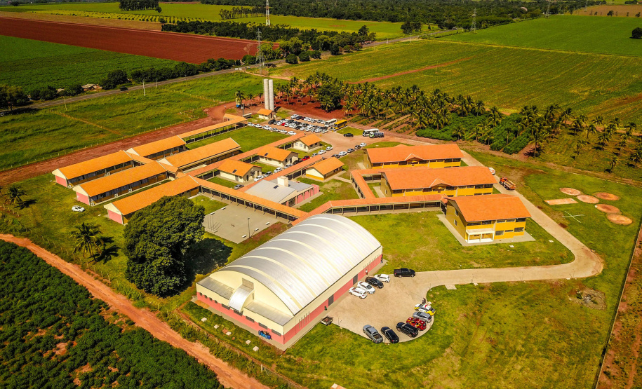 COLÉGIO AGRÍCOLA
