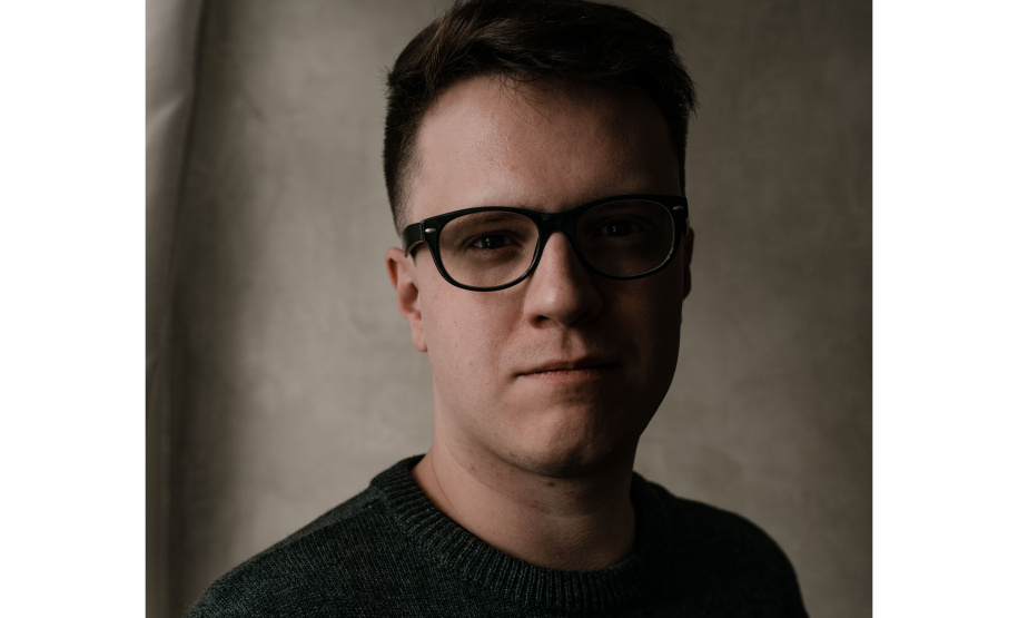 Biblioteca recebe bate-papo sobre poesia contemporânea