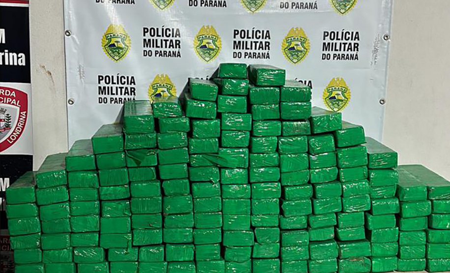 Operação conjunta resulta em apreensão de drogas e contrabando em Cambé