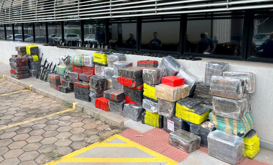 Ação conjunta resulta na apreensão de mais de 80 armas e duas toneladas de drogas