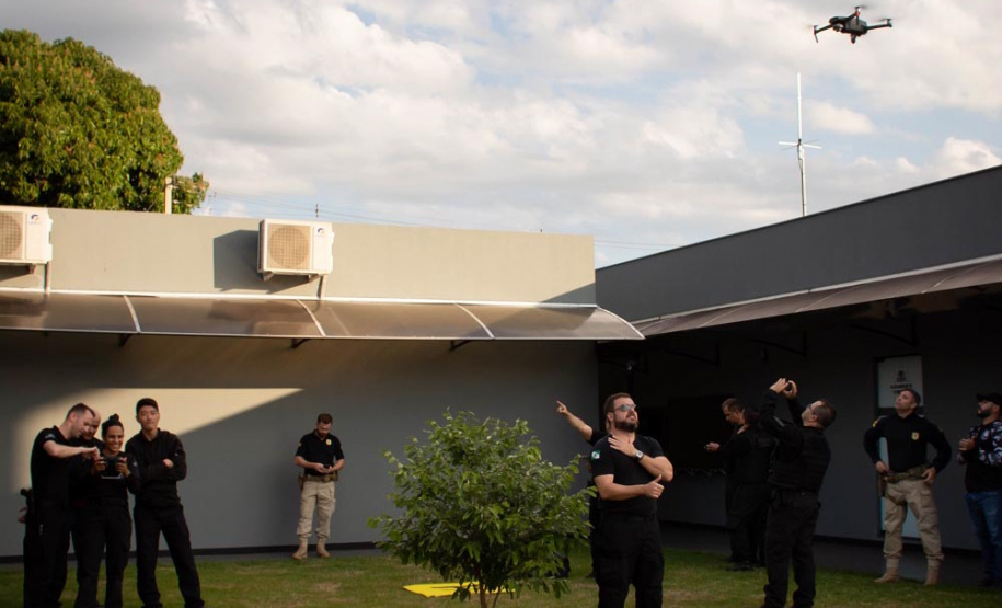 Policiais de Londrina são habilitados como pilotos de RPAS e recebem nova aeronave remotamente pilotada