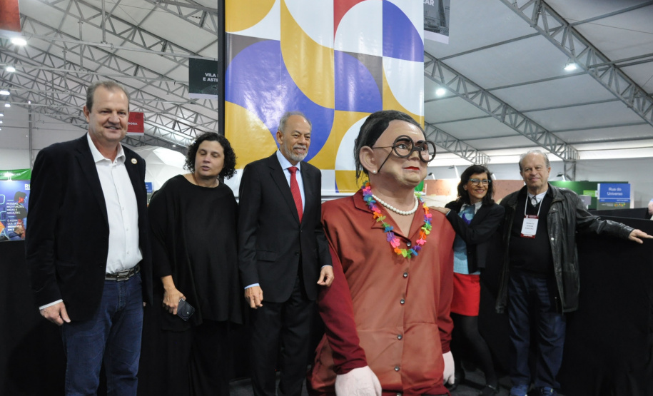 Governo promove ações em evento voltado para ciência e tecnologia