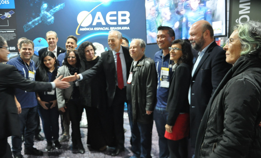 Governo promove ações em evento voltado para ciência e tecnologia