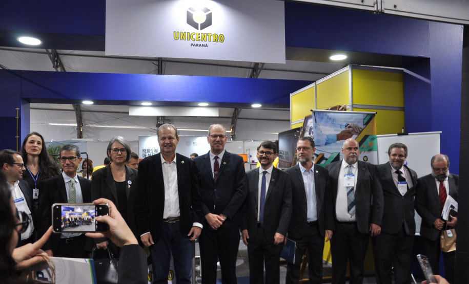 Governo promove ações em evento voltado para ciência e tecnologia