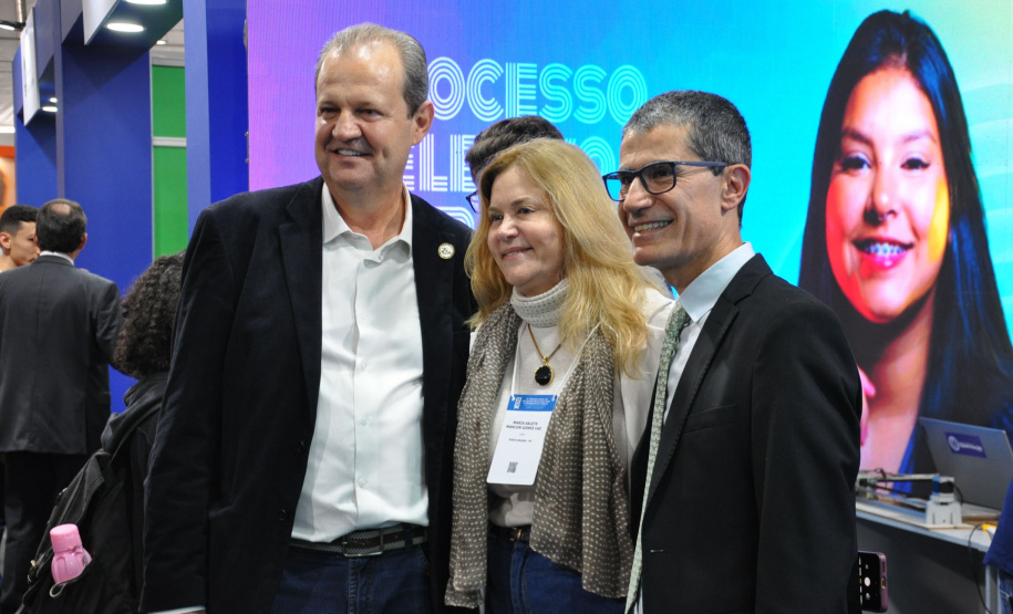 Governo promove ações em evento voltado para ciência e tecnologia