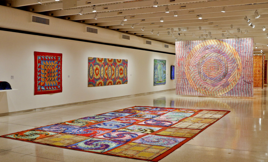 MON promove encontro para educadores na obra de Delson Uchôa