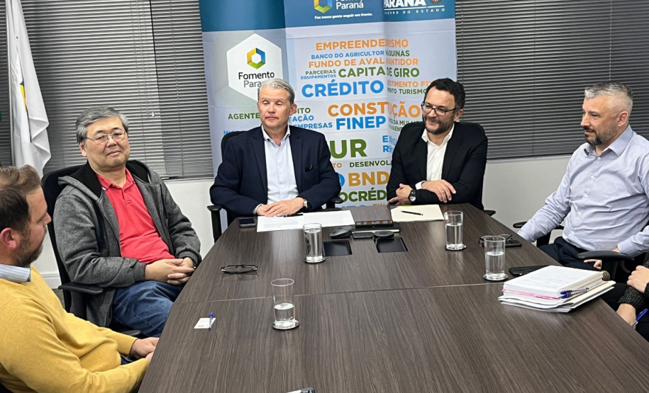 Fomento Paraná e IPARDES assinam Termo de Cooperação