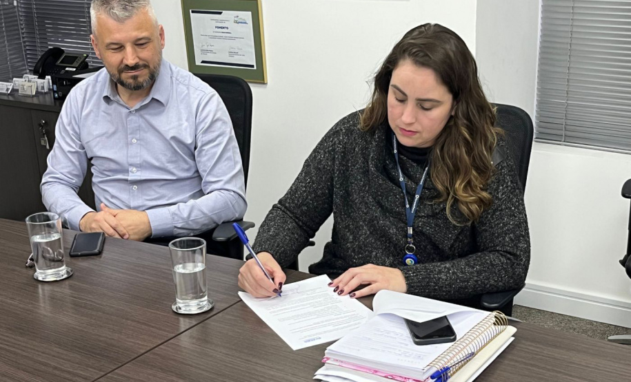 Fomento Paraná e IPARDES assinam Termo de Cooperação