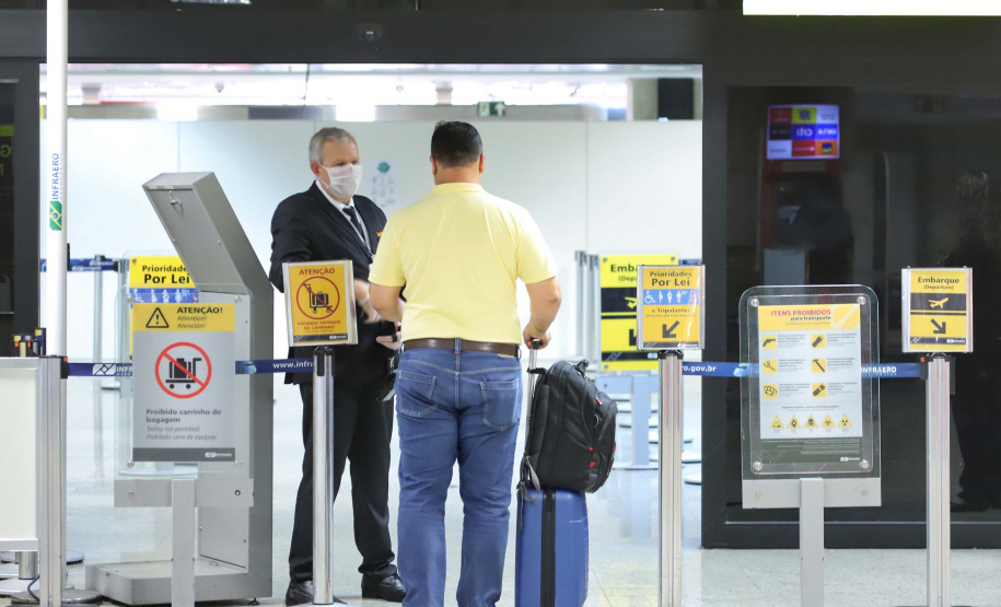 Movimento no Aeroporto de Curitiba cresce quase 60% em 2022, segunda maior variação do País