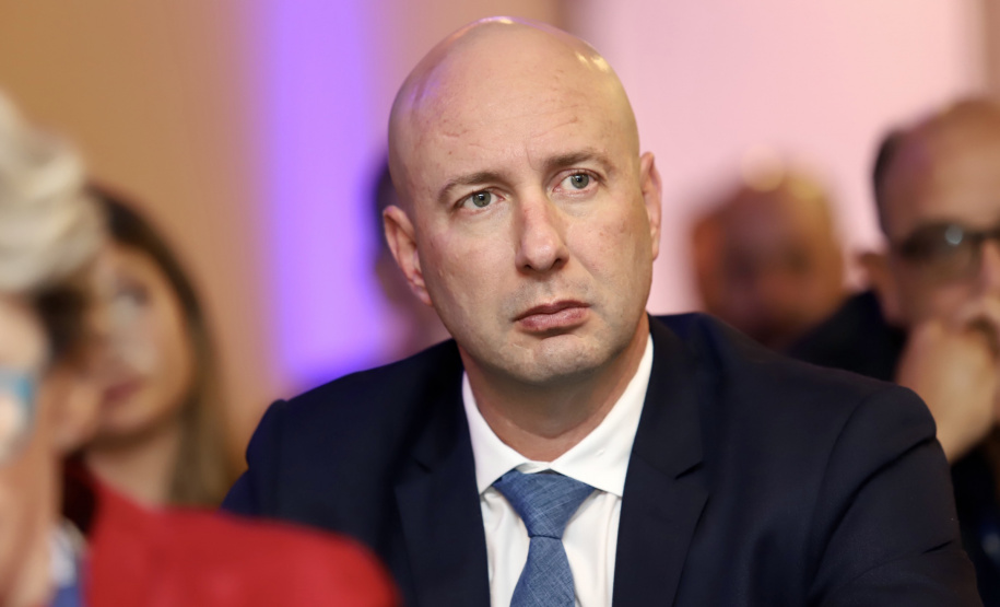 Portos do Paraná apresenta pioneirismo da concessão do canal de acesso em encontro do setor