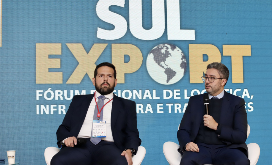 Portos do Paraná apresenta pioneirismo da concessão do canal de acesso em encontro do setor