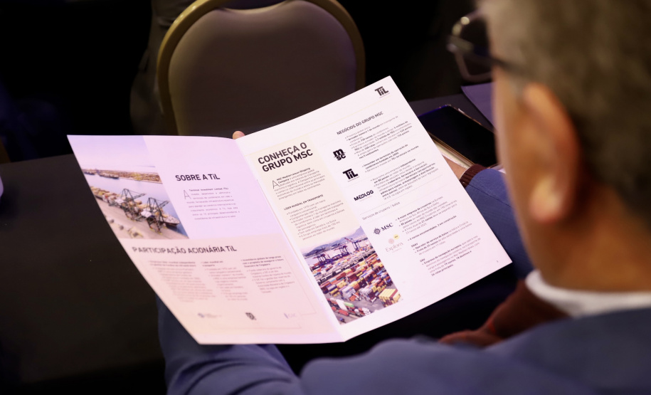 Portos do Paraná apresenta pioneirismo da concessão do canal de acesso em encontro do setor