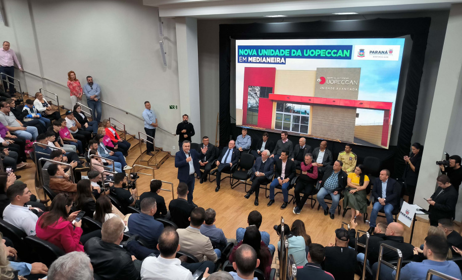 Estado inaugura Unidade Avançada para tratamento de câncer em Medianeira, beneficiando pacientes da região