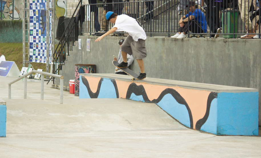 Estado abre edital para selecionar projetos esportivos para centros de atletismo e skate