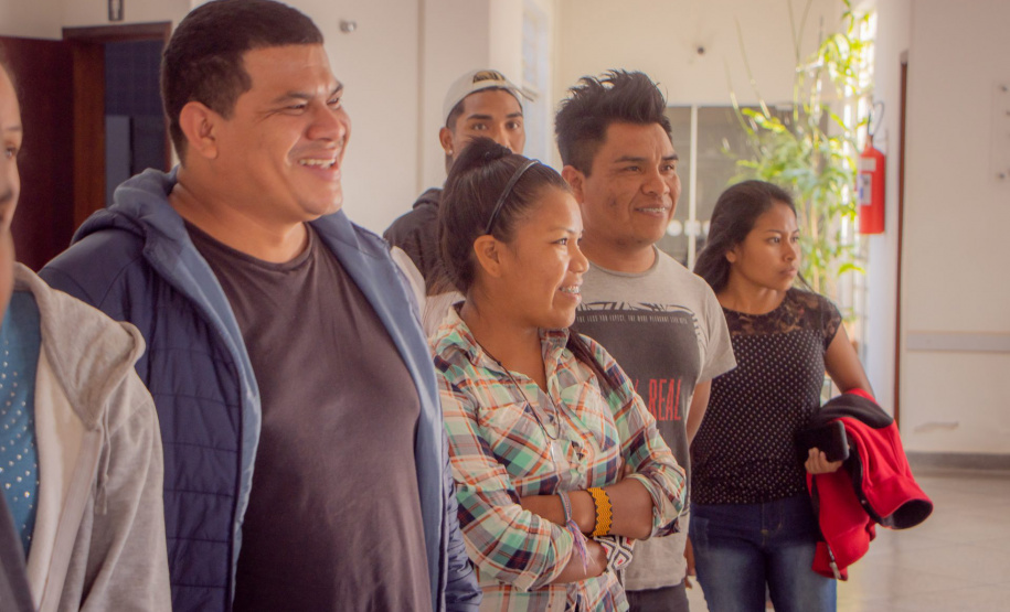 Calouros indígenas da UEPG fazem atividade para conhecer a instituição