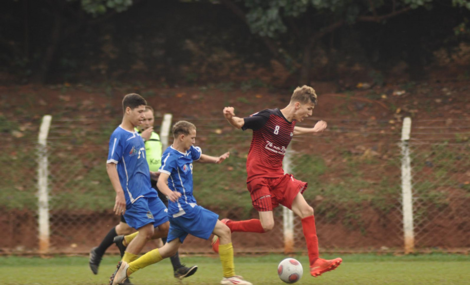Fase Macrorregional do 3º Paraná Bom de Bola começa nesta quinta-feira com participação de mais de 1.200 atletas