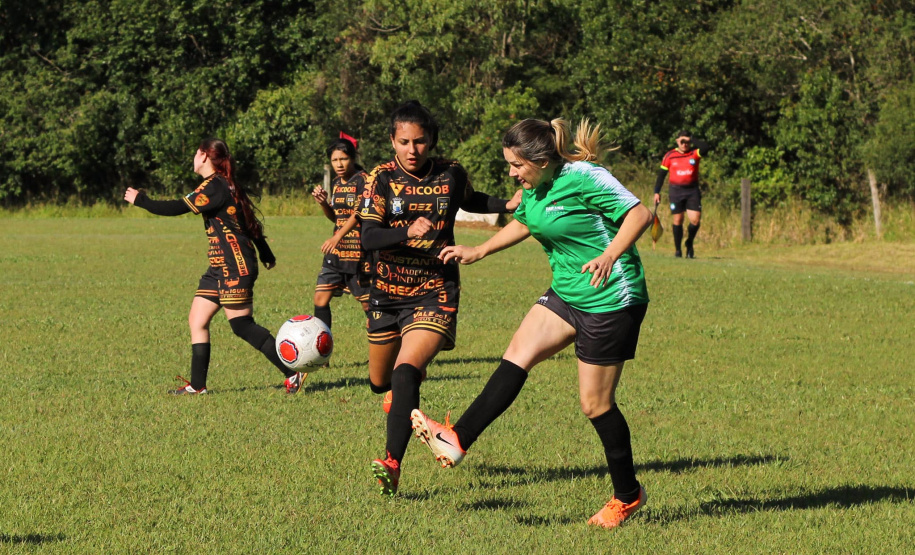 Fase Macrorregional do 3º Paraná Bom de Bola começa nesta quinta-feira com participação de mais de 1.200 atletas