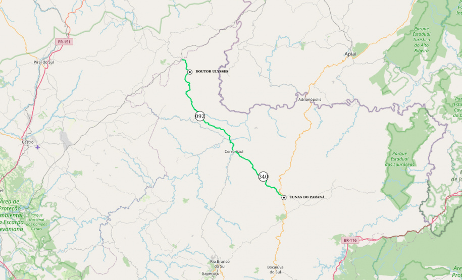 Ligação rodoviária entre Cerro Azul e Doutor Ulysses recebe melhorias