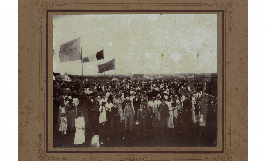 Lançamento de livro no MUPA