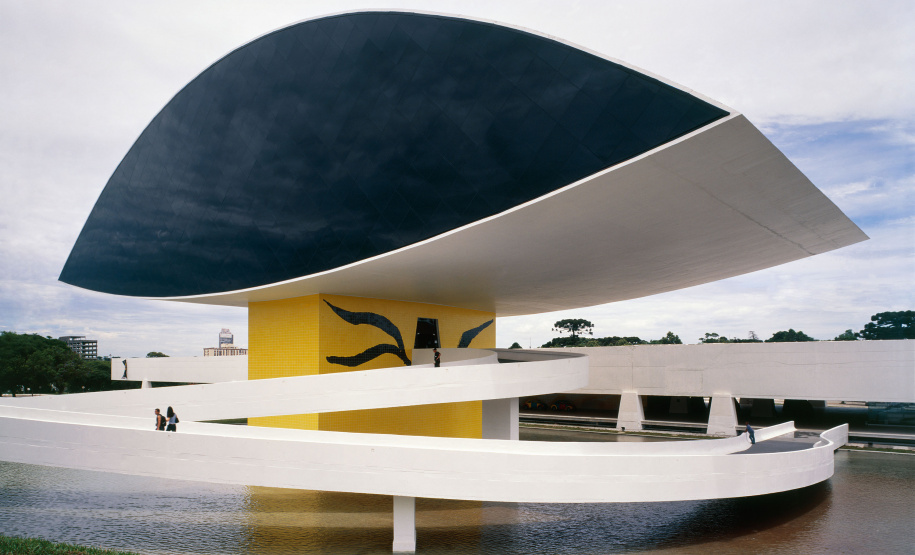 MON divulga programação de férias