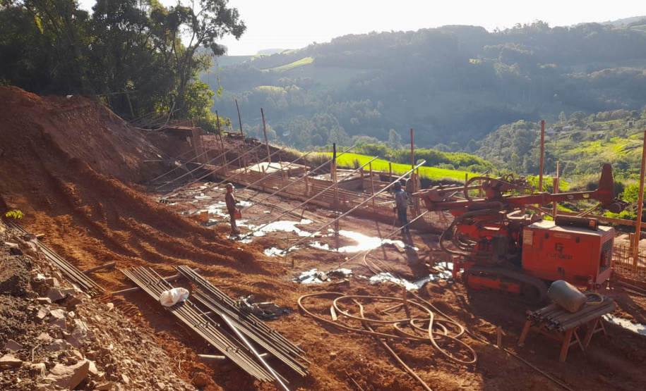 Recuperação de rodovia em Salgado Filho deve ser concluída em outubro