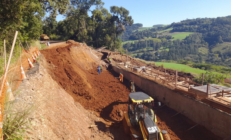Recuperação de rodovia em Salgado Filho deve ser concluída em outubro