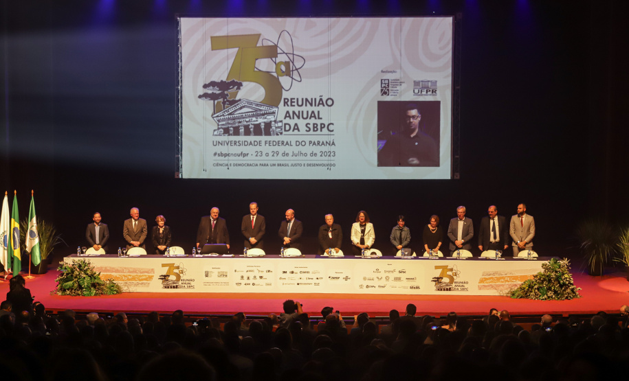 Curitiba, 23 de julho de 2023 - Abertura da 75ª Reunião Anual da SBPC - Sociedade Brasileira para o Progresso da Ciência, que aconteceu no Teatro Guaira, e contou com a presença da ministra de  Ciência, Tecnologia e Inovação, Luciana Santos.