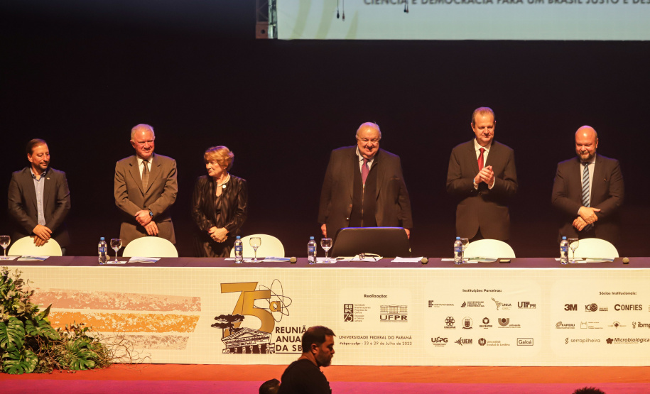 Curitiba, 23 de julho de 2023 - Abertura da 75ª Reunião Anual da SBPC - Sociedade Brasileira para o Progresso da Ciência, que aconteceu no Teatro Guaira, e contou com a presença da ministra de  Ciência, Tecnologia e Inovação, Luciana Santos.