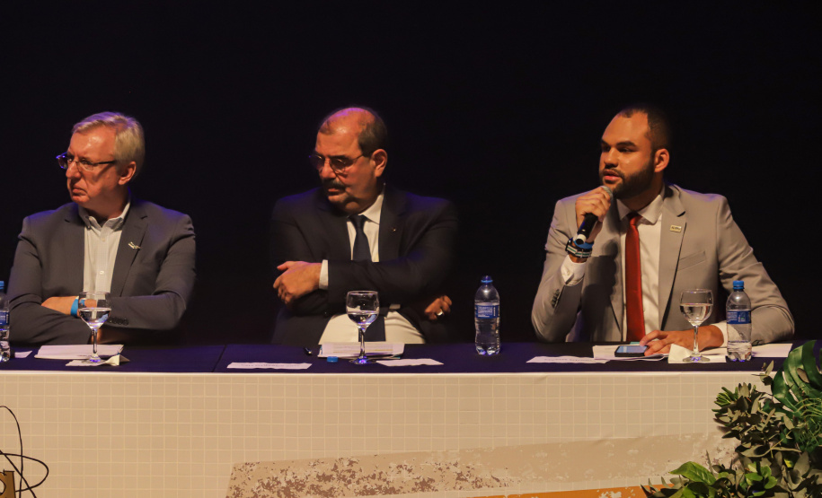 Curitiba, 23 de julho de 2023 - Abertura da 75ª Reunião Anual da SBPC - Sociedade Brasileira para o Progresso da Ciência, que aconteceu no Teatro Guaira, e contou com a presença da ministra de  Ciência, Tecnologia e Inovação, Luciana Santos.