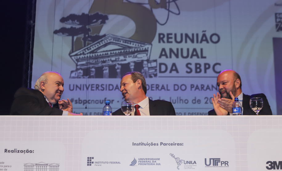 Curitiba, 23 de julho de 2023 - Abertura da 75ª Reunião Anual da SBPC - Sociedade Brasileira para o Progresso da Ciência, que aconteceu no Teatro Guaira, e contou com a presença da ministra de  Ciência, Tecnologia e Inovação, Luciana Santos.