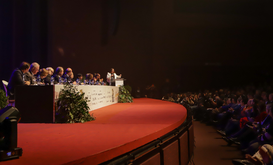 Curitiba, 23 de julho de 2023 - Abertura da 75ª Reunião Anual da SBPC - Sociedade Brasileira para o Progresso da Ciência, que aconteceu no Teatro Guaira, e contou com a presença da ministra de  Ciência, Tecnologia e Inovação, Luciana Santos.