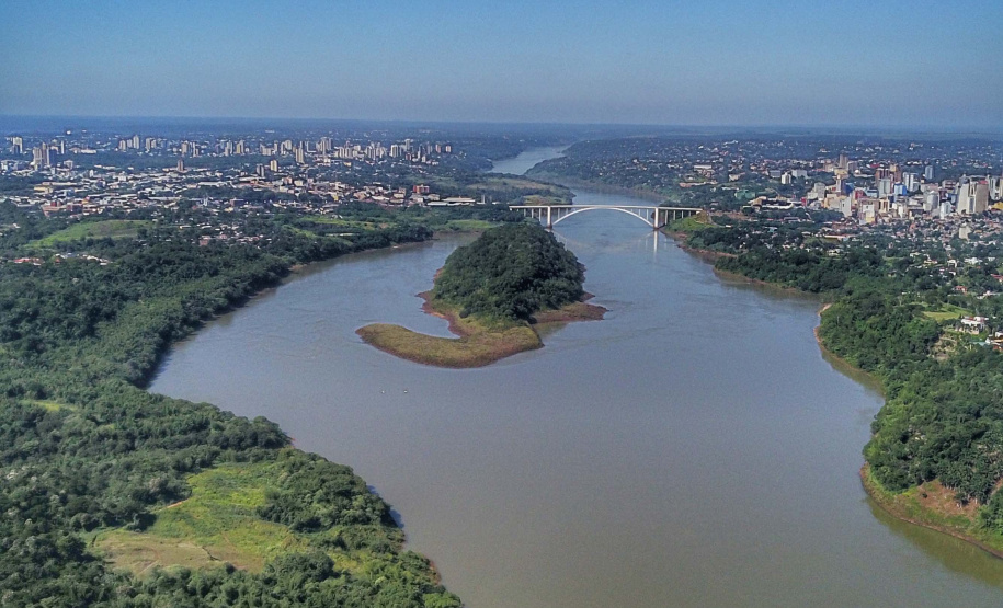 A superfície da água do Rio Iguaçu ultrapassou os 98 mil hectares de extensão em 2022, maior volume observado nos últimos 12 anos.