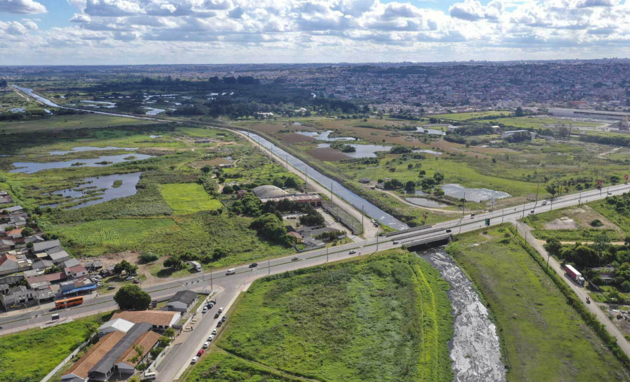 A superfície da água do Rio Iguaçu ultrapassou os 98 mil hectares de extensão em 2022, maior volume observado nos últimos 12 anos.