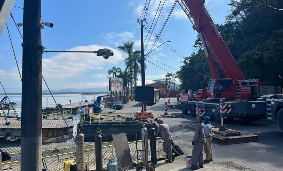 Substituição de ponte flutuante na travessia do Ferry Boat de Guaratuba