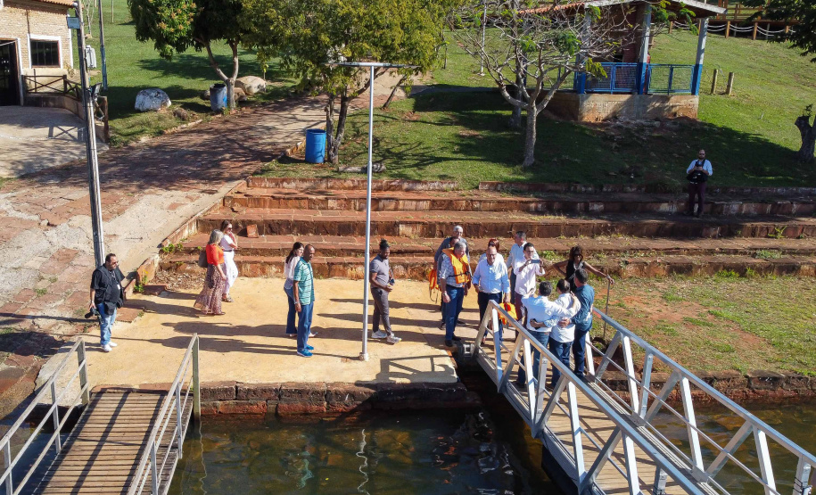 Ribeirão Claro, 26 de julho de 2023 - Com a presença dos secretários de Turismo do Paraná, Márcio Nunes, e de São Paulo, Roberto Lucena, aconteceu no Resort Tayayá, a assinatura do Protocolo de Intenções para o fomento integrado do turismo na região denominada Angra Doce.