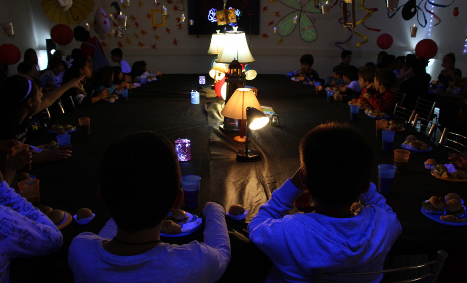 Museu Oscar Niemeyer realiza edição extra do “Uma Noite no MON”