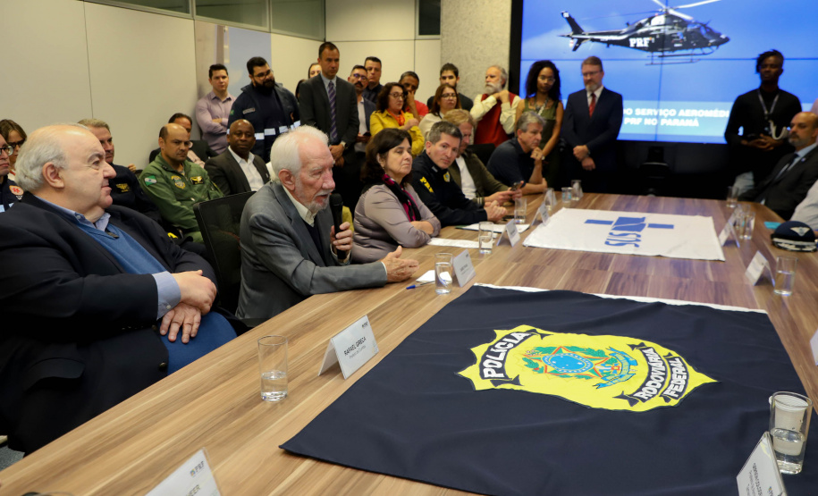 Vice Governador Darci Piana participa de encontro com os parceiros envolvidos na retomada do Serviço Aeromédico da PRF no Paraná - Foto: Ari Dias/AEN