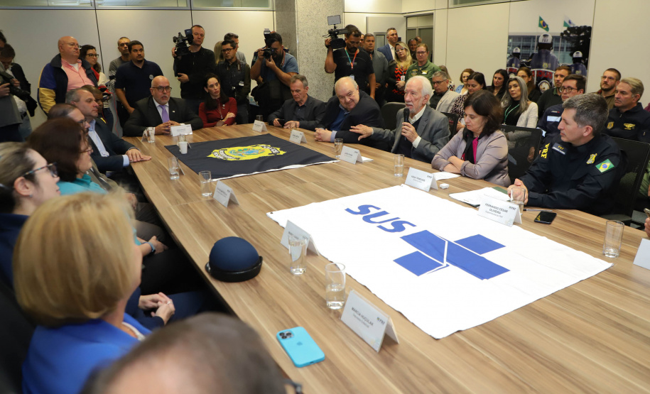 Vice Governador Darci Piana participa de encontro com os parceiros envolvidos na retomada do Serviço Aeromédico da PRF no Paraná - Foto: Ari Dias/AEN