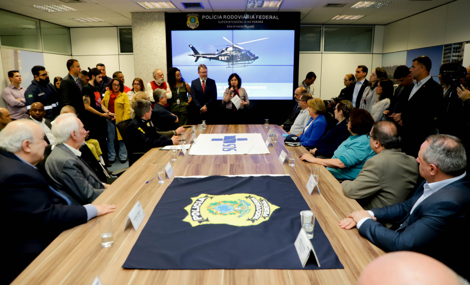 Vice Governador Darci Piana participa de encontro com os parceiros envolvidos na retomada do Serviço Aeromédico da PRF no Paraná - Foto: Ari Dias/AEN