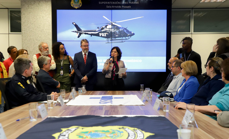 Vice Governador Darci Piana participa de encontro com os parceiros envolvidos na retomada do Serviço Aeromédico da PRF no Paraná - Foto: Ari Dias/AEN