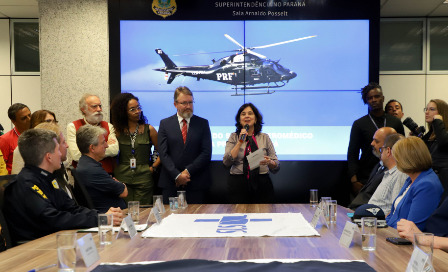 Vice Governador Darci Piana participa de encontro com os parceiros envolvidos na retomada do Serviço Aeromédico da PRF no Paraná - Foto: Ari Dias/AEN