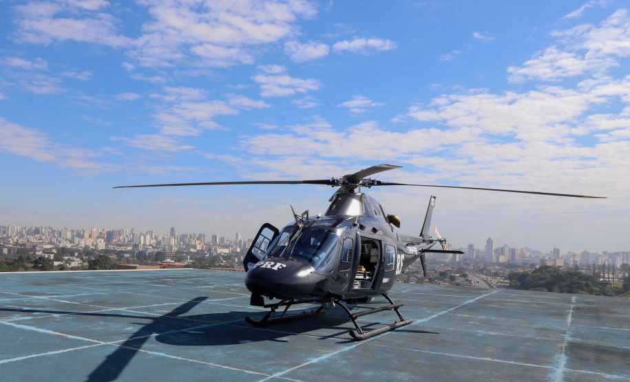 Vice Governador Darci Piana participa de encontro com os parceiros envolvidos na retomada do Serviço Aeromédico da PRF no Paraná - Foto: Ari Dias/AEN