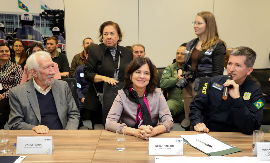 Vice Governador Darci Piana participa de encontro com os parceiros envolvidos na retomada do Serviço Aeromédico da PRF no Paraná - Foto: Ari Dias/AEN