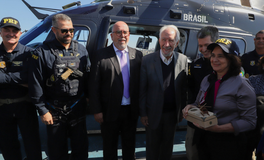 Vice Governador Darci Piana participa de encontro com os parceiros envolvidos na retomada do Serviço Aeromédico da PRF no Paraná - Foto: Ari Dias/AEN