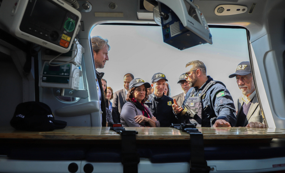 Vice Governador Darci Piana participa de encontro com os parceiros envolvidos na retomada do Serviço Aeromédico da PRF no Paraná - Foto: Ari Dias/AEN