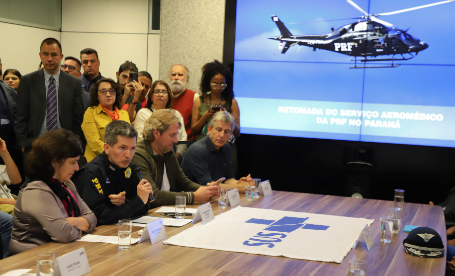 Vice Governador Darci Piana participa de encontro com os parceiros envolvidos na retomada do Serviço Aeromédico da PRF no Paraná - Foto: Ari Dias/AEN