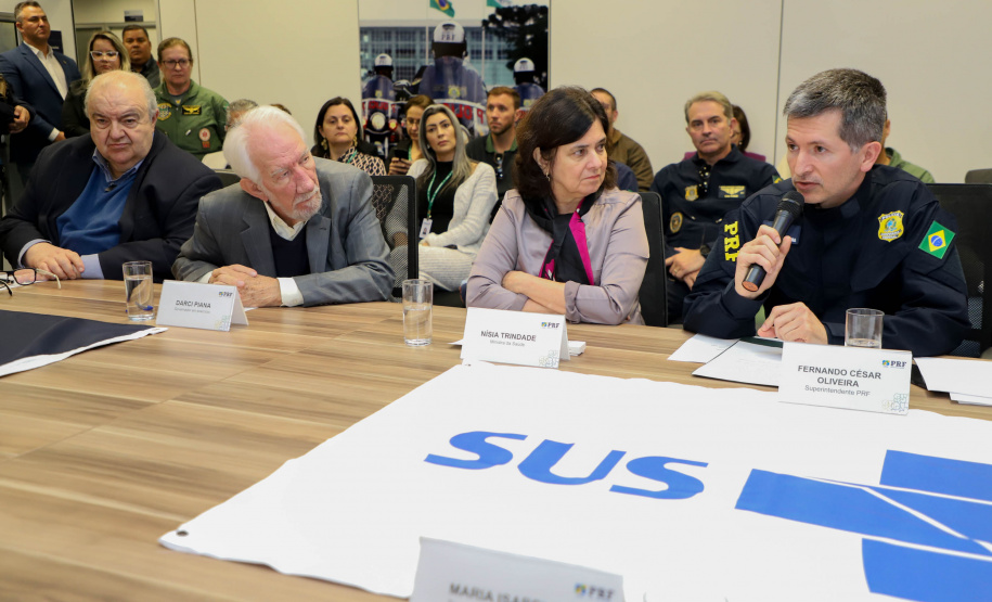 Vice Governador Darci Piana participa de encontro com os parceiros envolvidos na retomada do Serviço Aeromédico da PRF no Paraná - Foto: Ari Dias/AEN