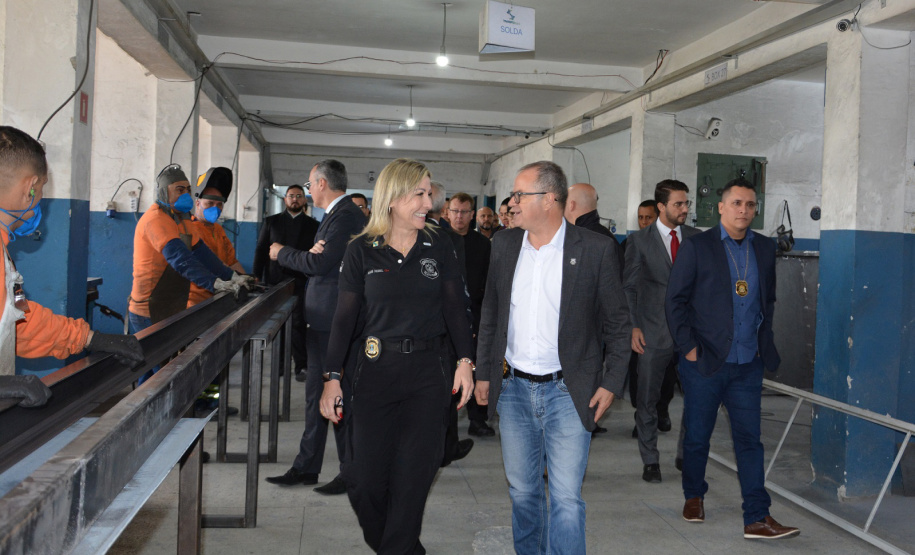 Em Piraquara, membros do Consej conhecem e se surpreendem com modelo de gestão penitenciária do Paraná