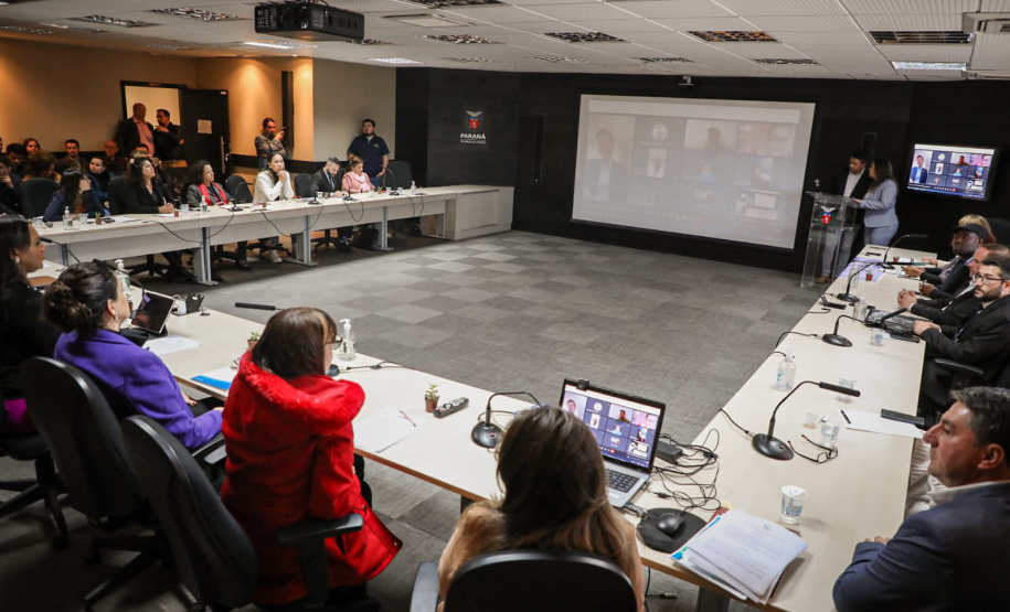 Estado empossa novos membros no Conselho Permanente dos Direitos Humanos do Paraná